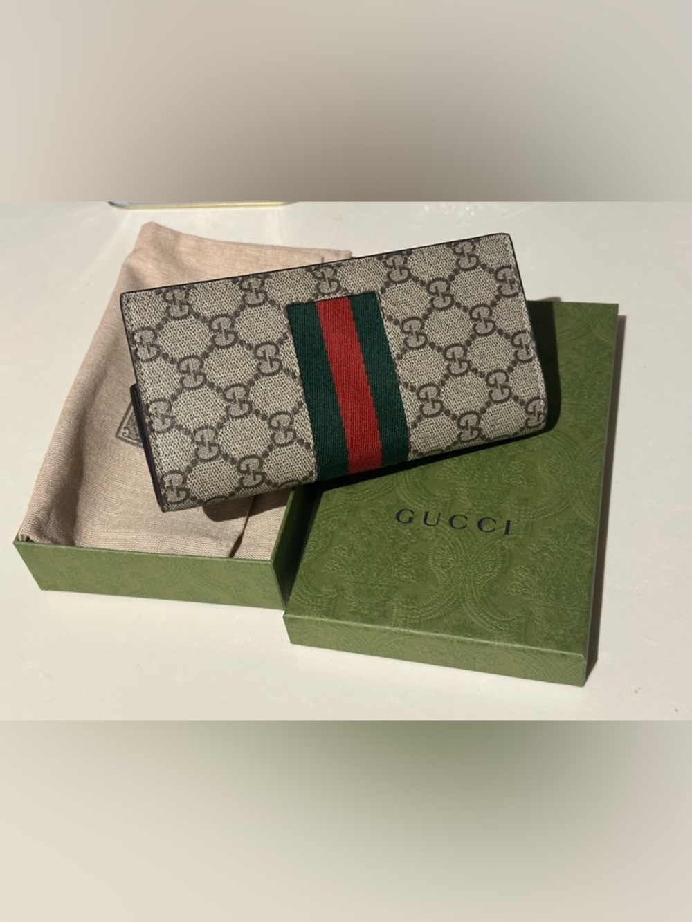 Gucci Beige GG Supreme Wallet with Web (Authentic)